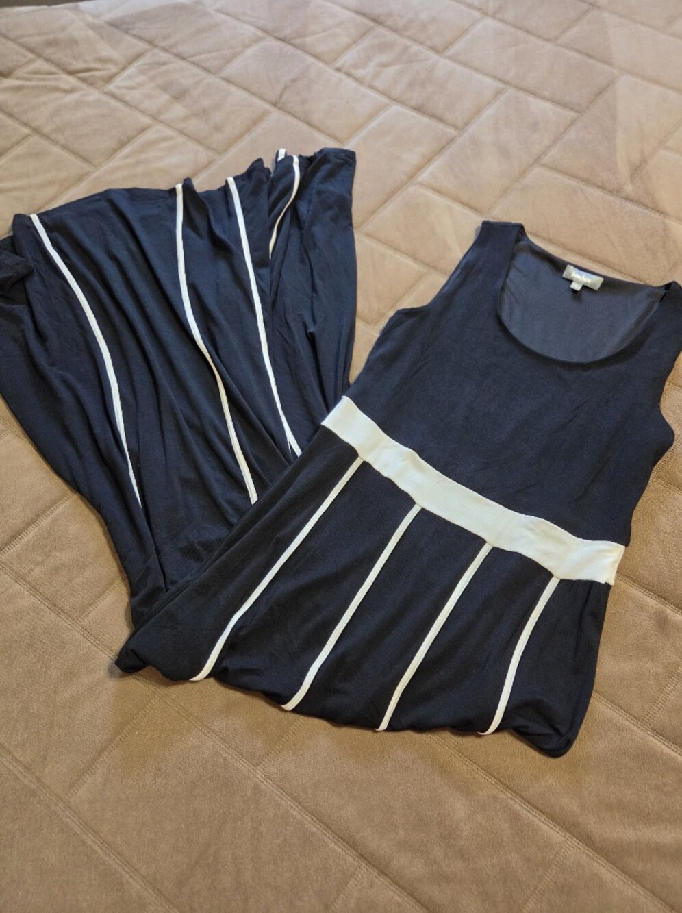 Neimun Marcus Elegant Black & White Sleeveless Maxi Dress. Sz M - Picture 6 of 8